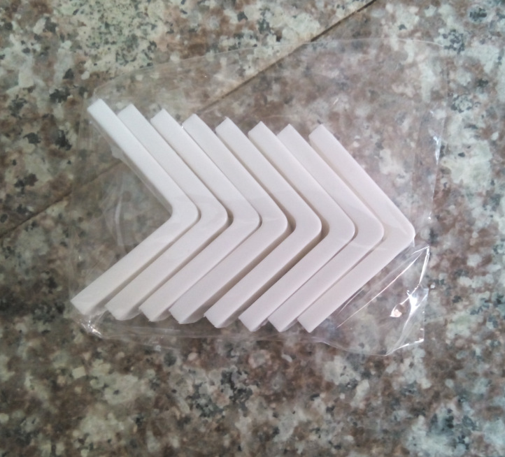 高品質(zhì)金屬包邊透明鞋盒塑料包角 義烏雨昔的精品之選